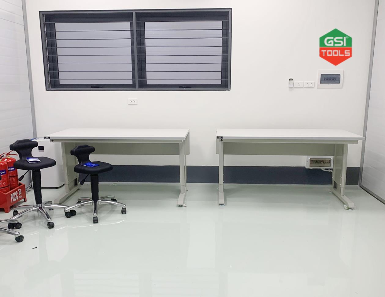 b&agrave;n thao t&aacute;c ph&ograve;ng sạch leenol