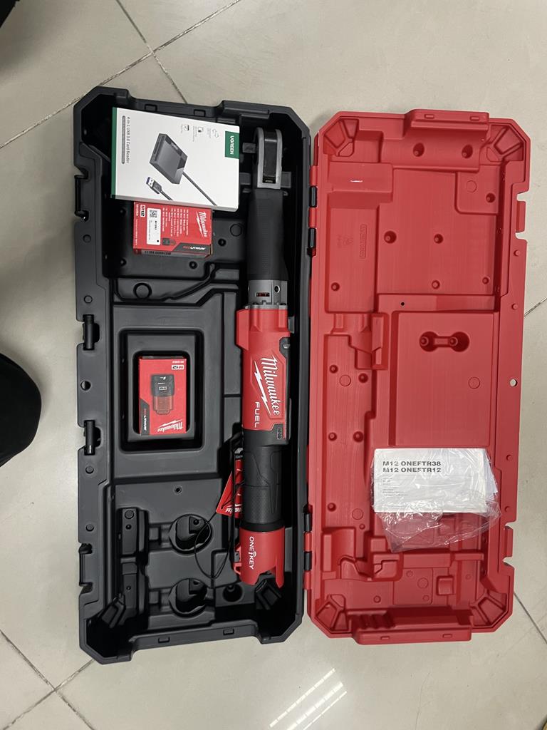 cờ l&ecirc; c&acirc;n lực điện tử Milwaukee cung cấp cho kh&aacute;ch h&agrave;ng