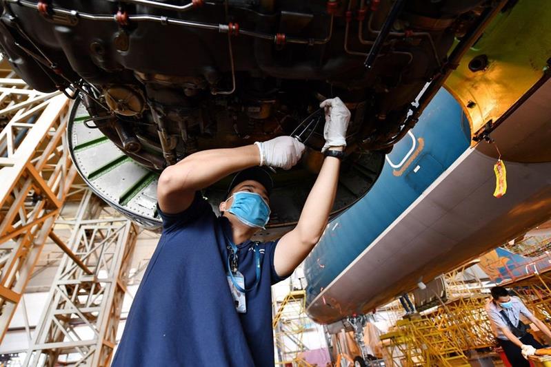 quy tr&igrave;nh bảo dưỡng m&aacute;y bay