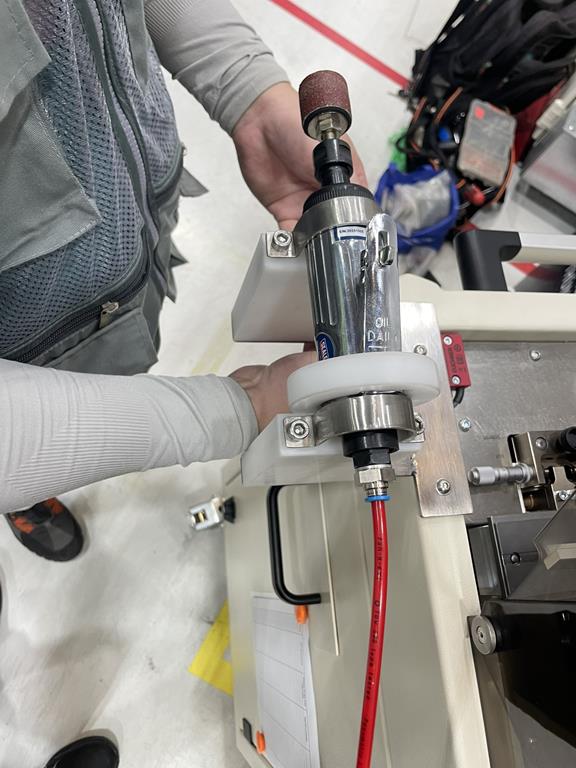 b&agrave;n giao v&agrave; lắp đặt m&aacute;y m&agrave;i d&ugrave;ng kh&iacute; n&eacute;n